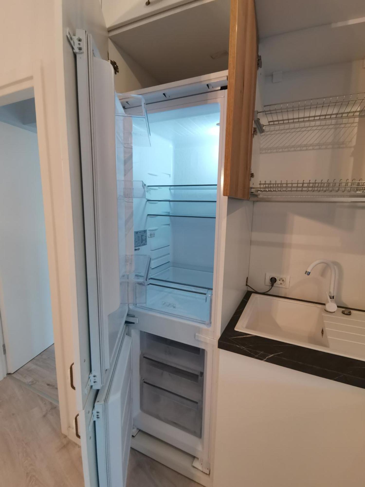 City Center Accommodation - 108 レシツァ エクステリア 写真